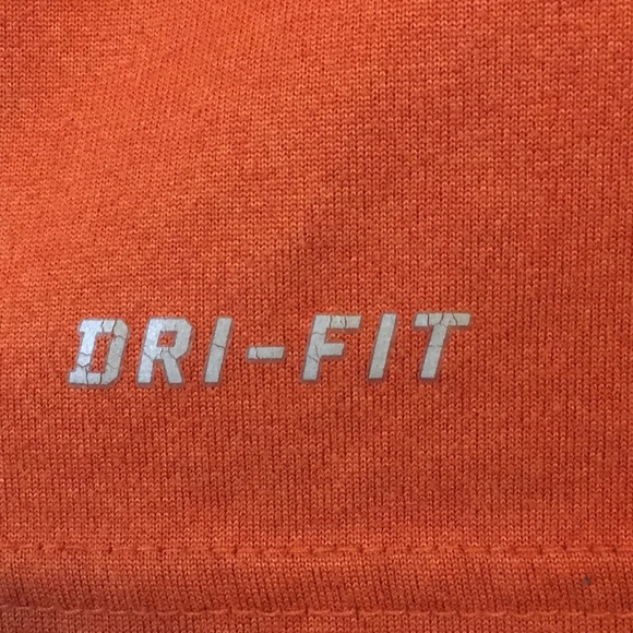 Nike Tee - Picture 6 of 7